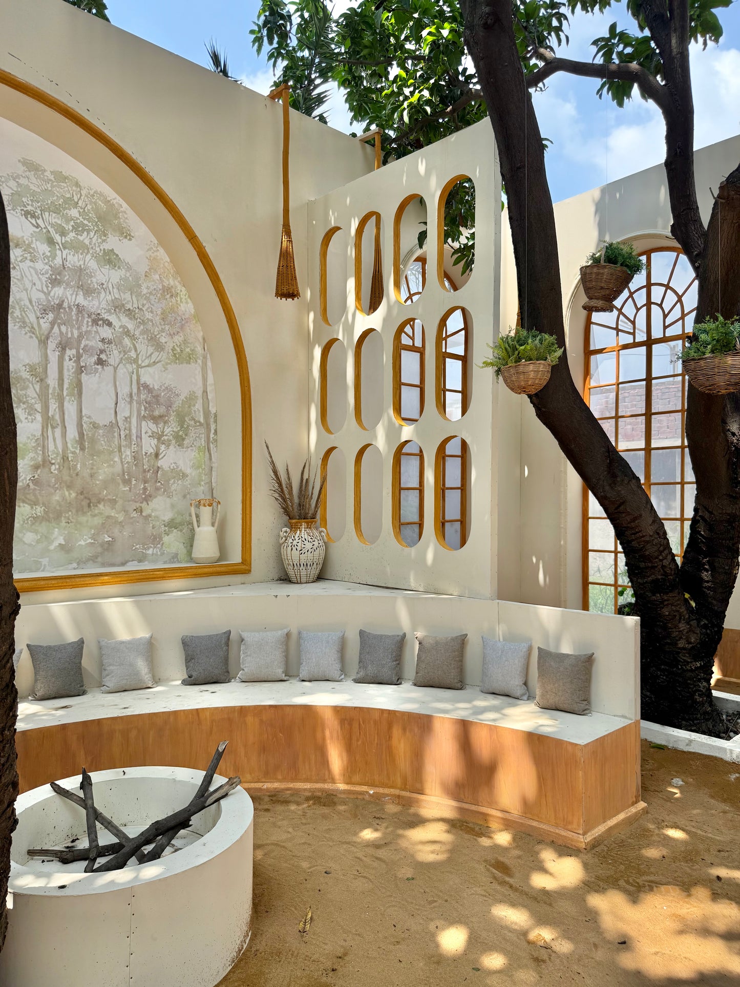 SAND HOUSE