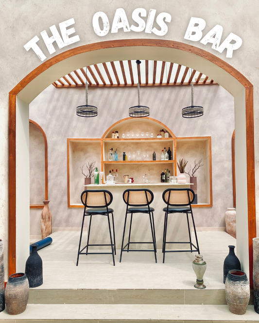 THE OASIS LOUNGE