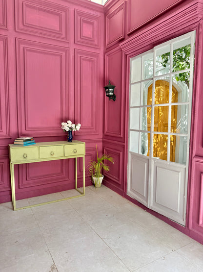 FRENCH WALL